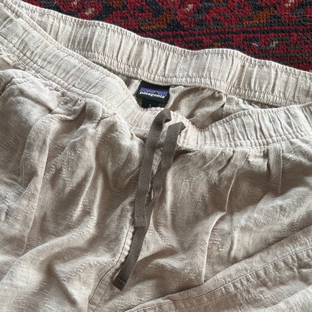Women’s Patagonia linen joggers - Picture 3 of 4